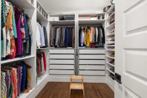 walk in closet organization ideas